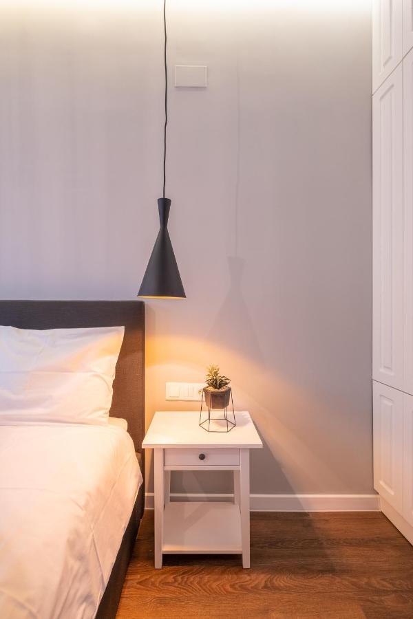 Designer & Cozy 2Bd Flat With A Parking In The City Center By Flat Mаnager Sófia Exterior foto