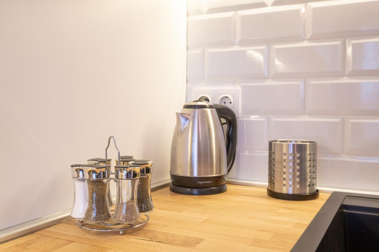 Designer & Cozy 2Bd Flat With A Parking In The City Center By Flat Mаnager Sófia Exterior foto
