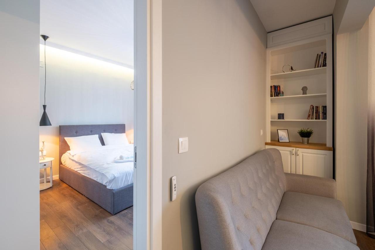 Designer & Cozy 2Bd Flat With A Parking In The City Center By Flat Mаnager Sófia Exterior foto